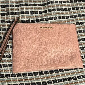 Michael Kors pink wristlet handbag purse